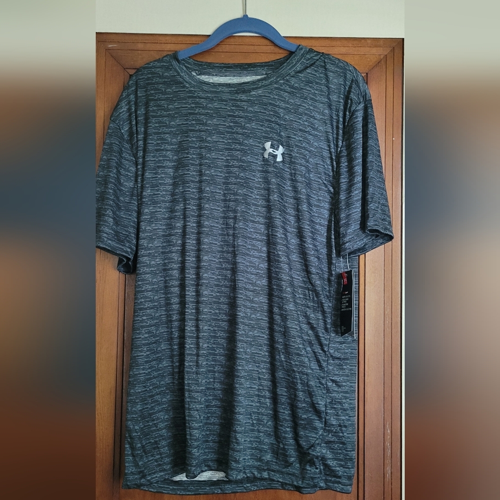 Under Armour Gray Short Sleeve Tee